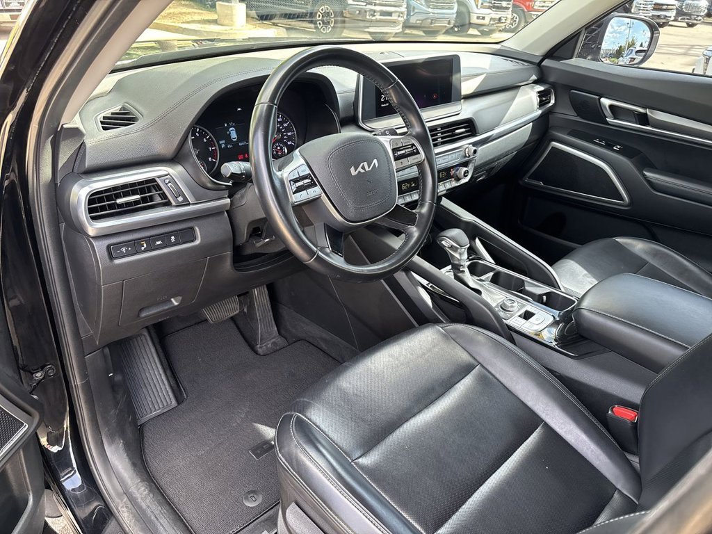2022 Kia Telluride LX - Photo 14