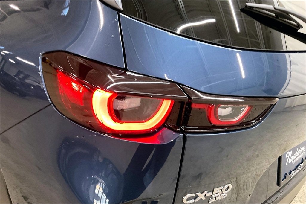 2025 MAZDA CX-50 - Image 28