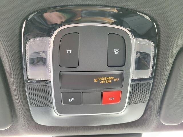 New 2026 White Hyundai SEL FWD image 43
