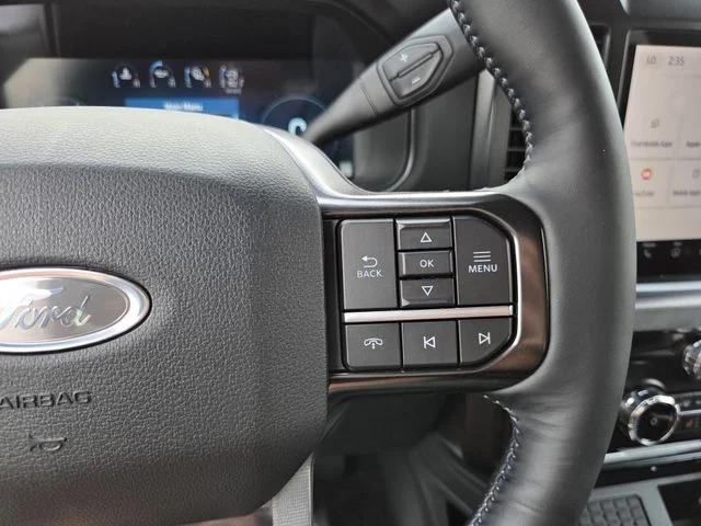 New 2026 Star White Metallic Tri-Coat Ford F-250® Platinum® image 19