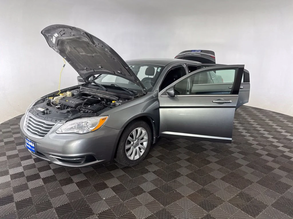 Used 2012 Gray Chrysler Touring image 11