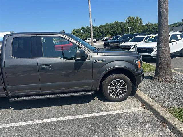 Used 2020 Magnetic Metallic Ford XL image 1