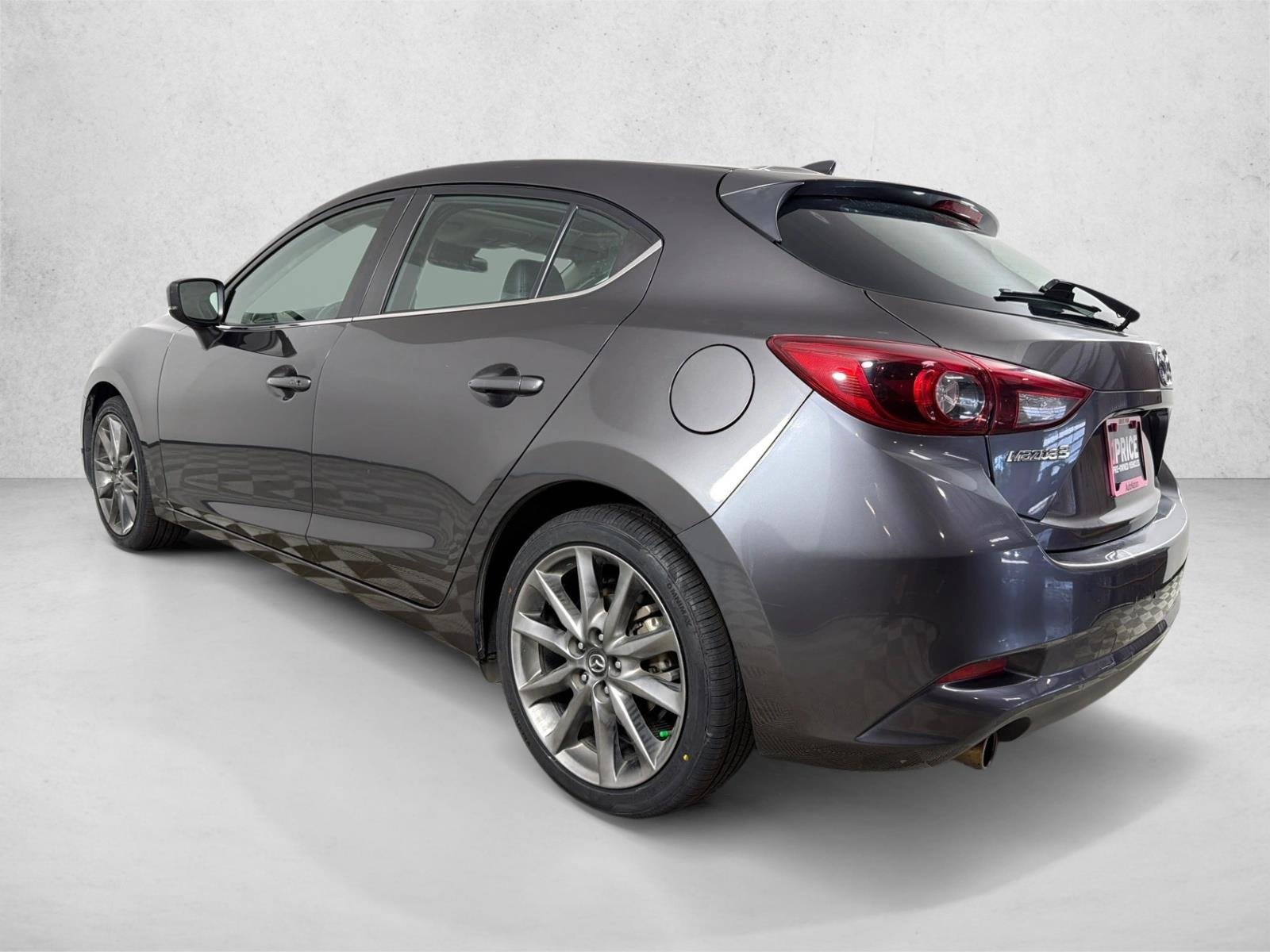 Used 2018 Machine Gray Metallic Mazda Grand Touring image 6