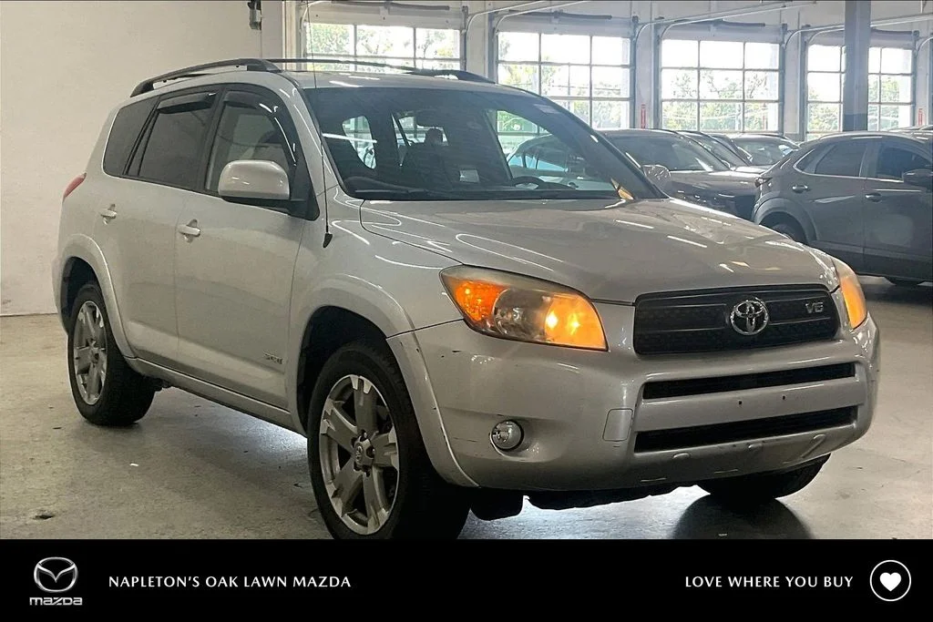 Used 2008 Silver Toyota Sport image 1