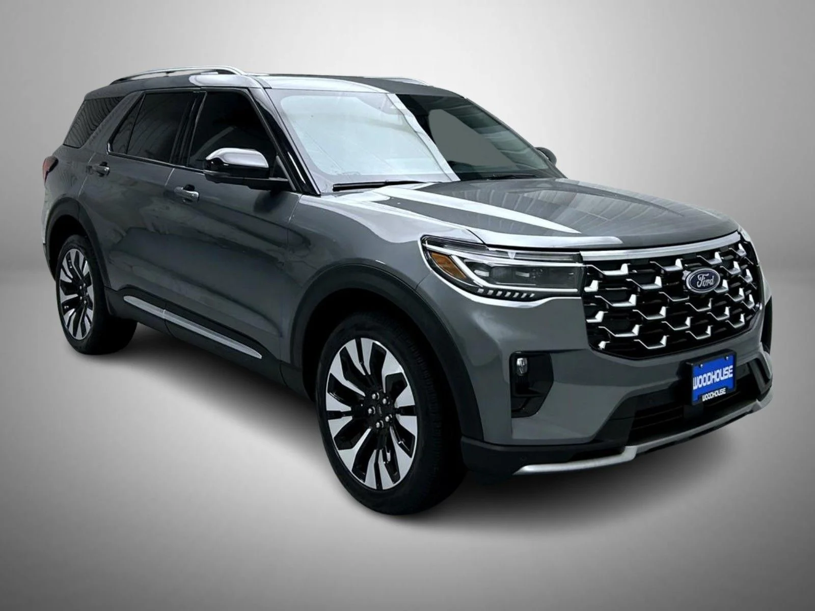 Used 2025 Gray Ford Platinum image 3