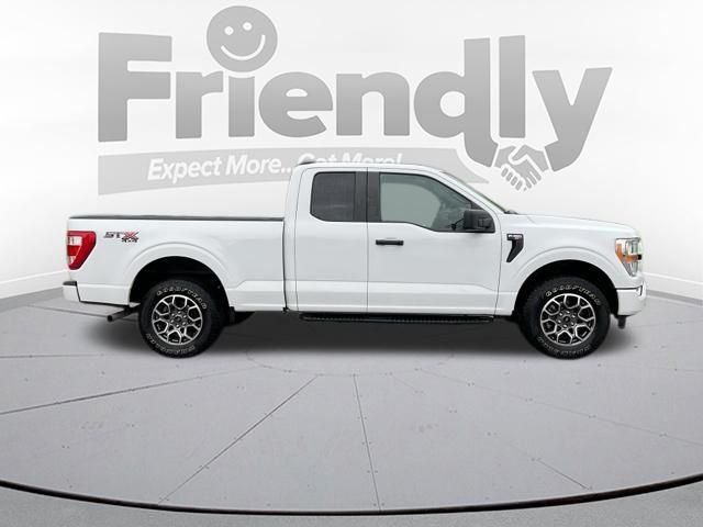 Used 2021 White Ford XL image 18