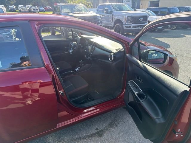 Used 2024 Red Nissan 1.6 SR image 31