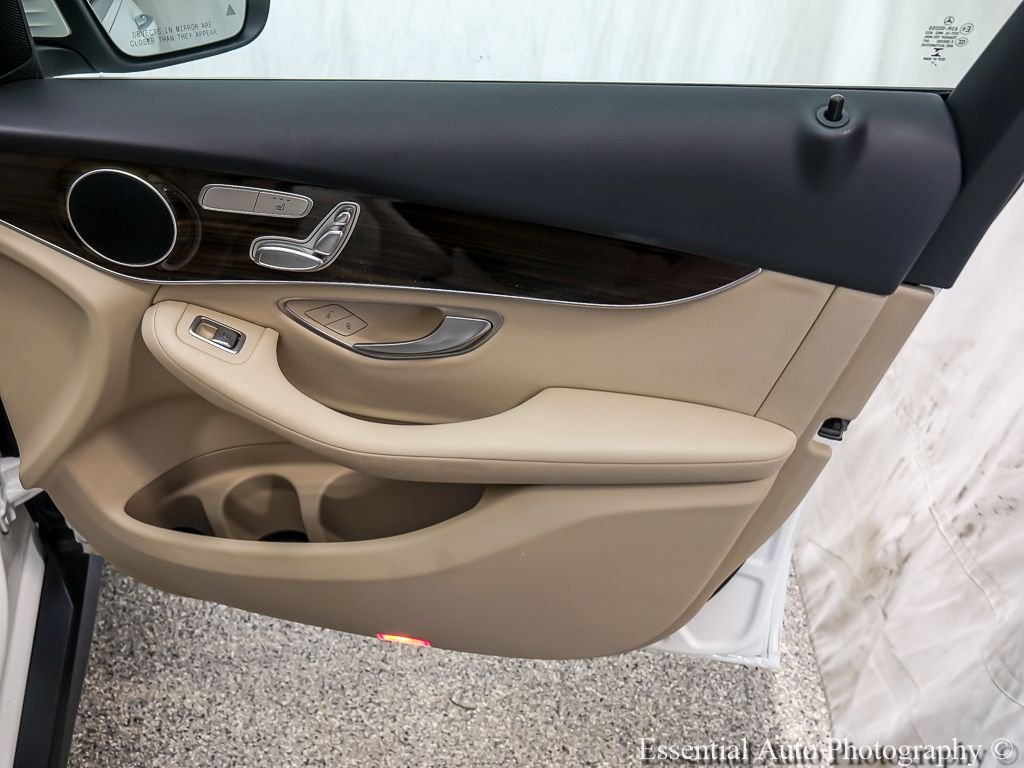 Used 2018  Mercedes-Benz GLC 300 image 27