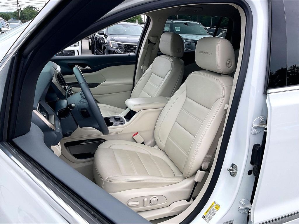 Used 2023 Summit White GMC Denali image 9