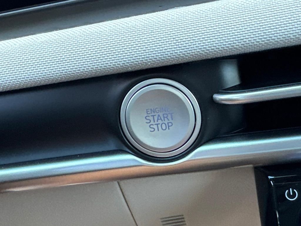 New 2026 Shimmering Silver Hyundai Limited image 19