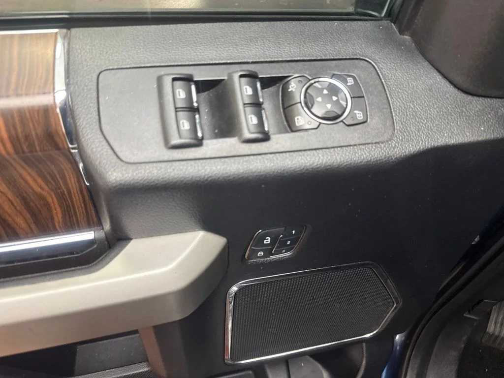 Used 2017 Blue Jeans Metallic Ford Lariat image 20