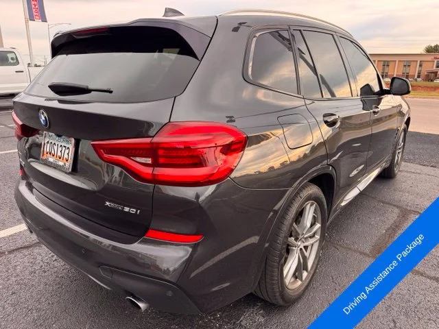 Used 2019 Dark Graphite BMW xDrive30i image 7