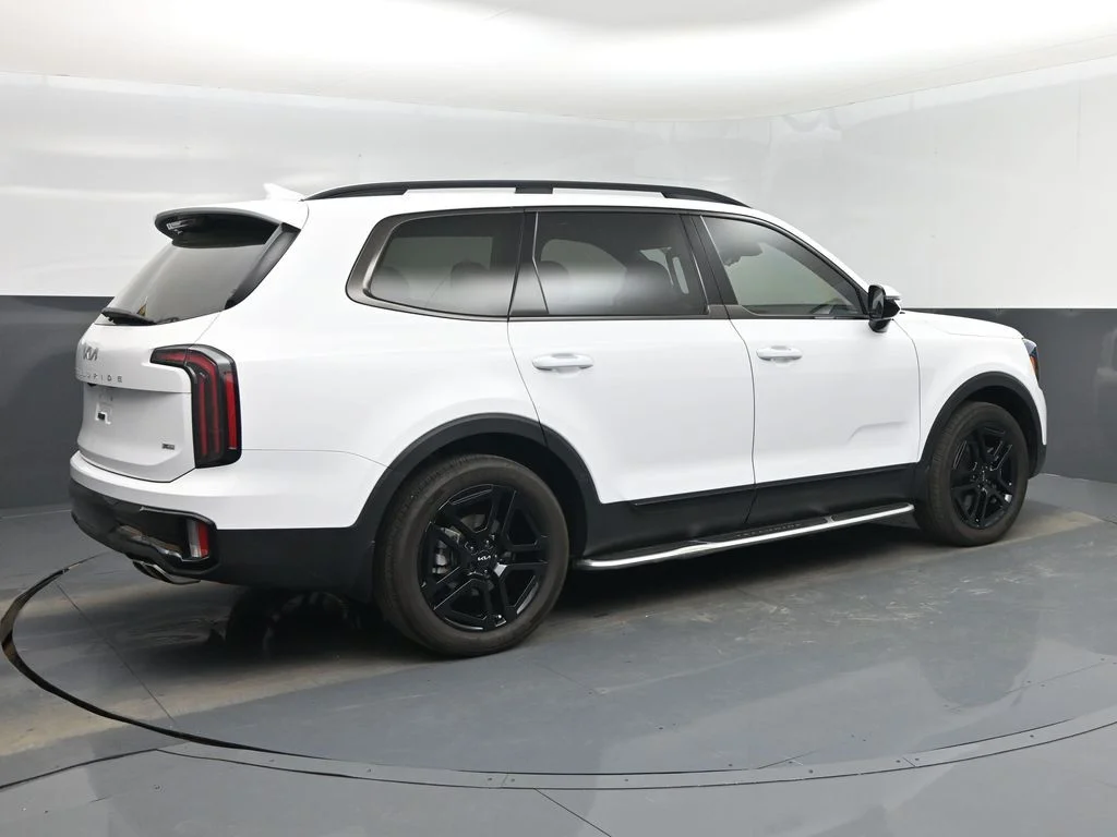 Certified Used 2024 White Kia SX-Prestige X-Line image 3