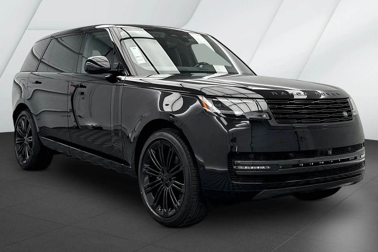 2026 Land Rover Range Rover 3.0 SE LWB 7's photo