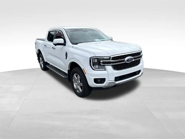 Used 2025 White Ford Lariat image 3