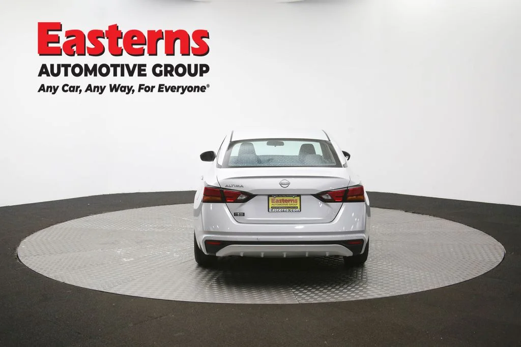 Used 2024 Silver Nissan 2.5 S image 35