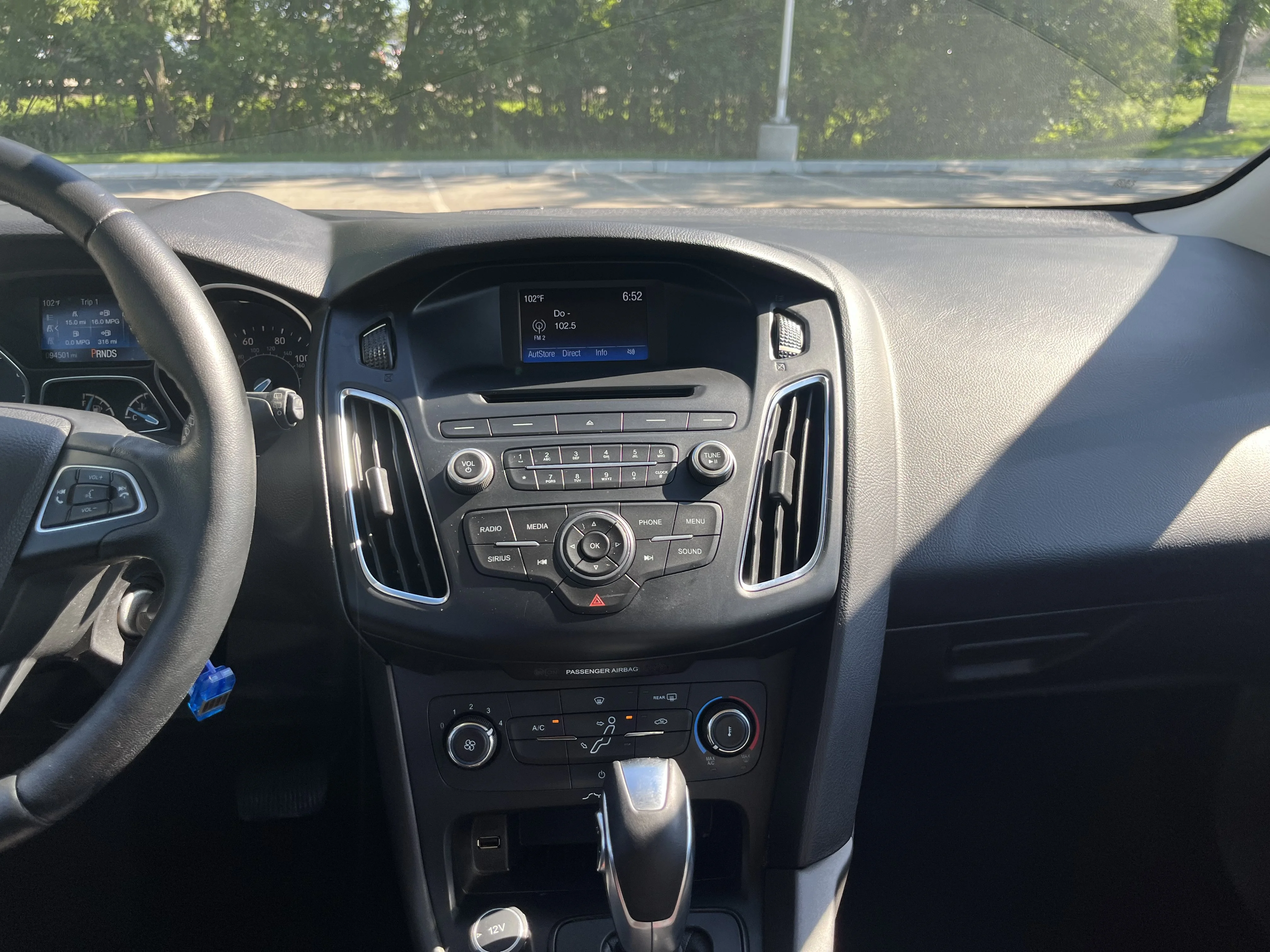 Used 2015 Magnetic Ford SE image 14