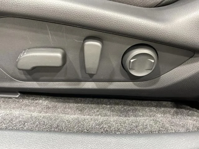 New 2026 MAGNETITE GRAY PEARL Subaru Premium image 12