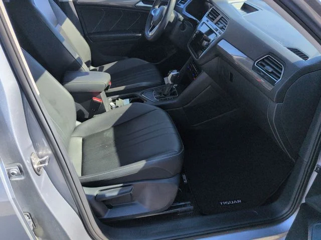 2024 Volkswagen Tiguan SE - Photo 35