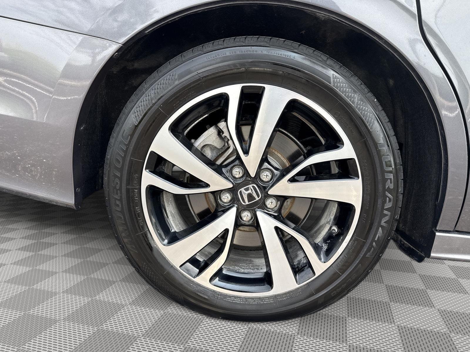 Used 2018 Modern Steel Metallic Honda Elite image 13