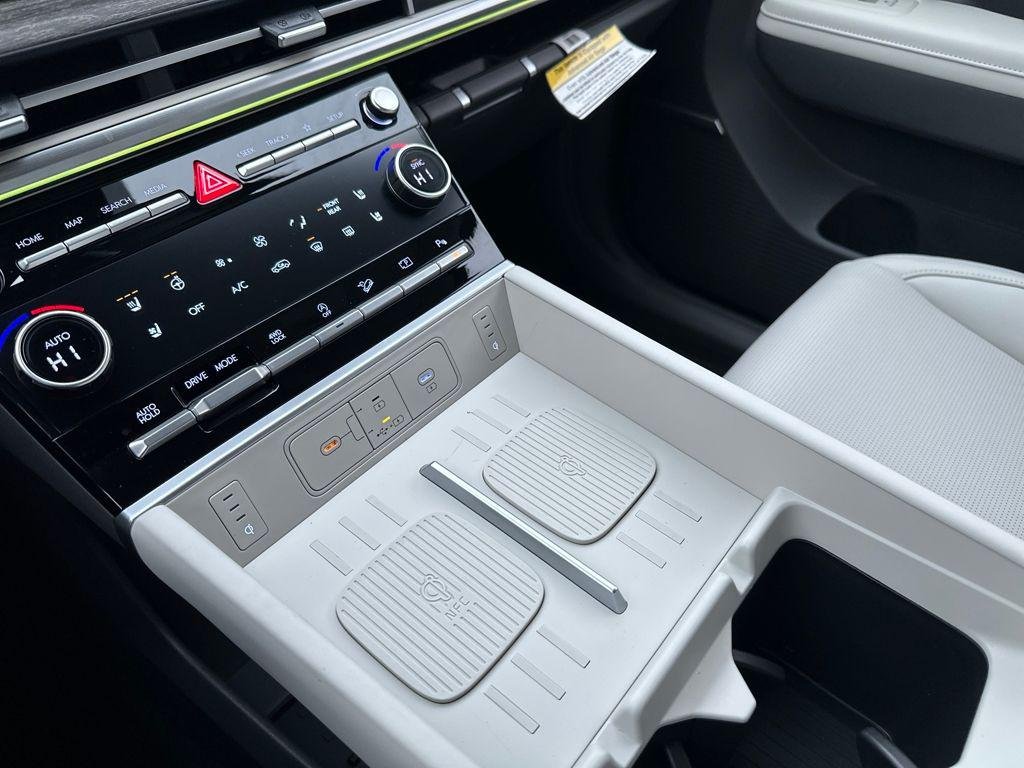 2026 Hyundai Santa Fe Calligraphy - Photo 11