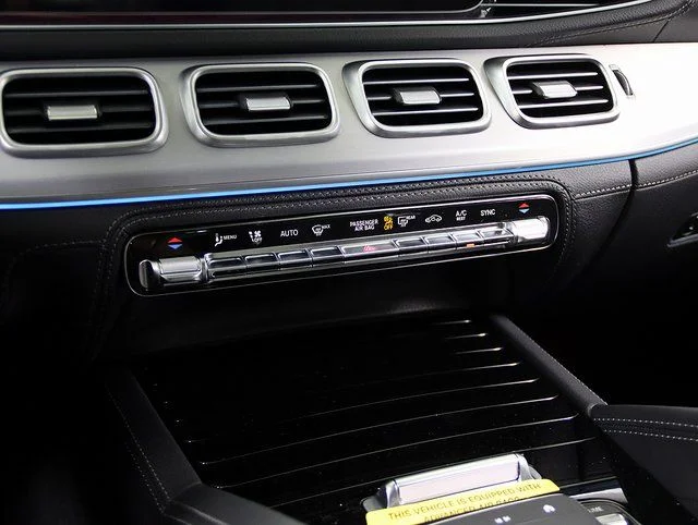 2025 Mercedes-Benz GLE AMG GLE 53 - Photo 26
