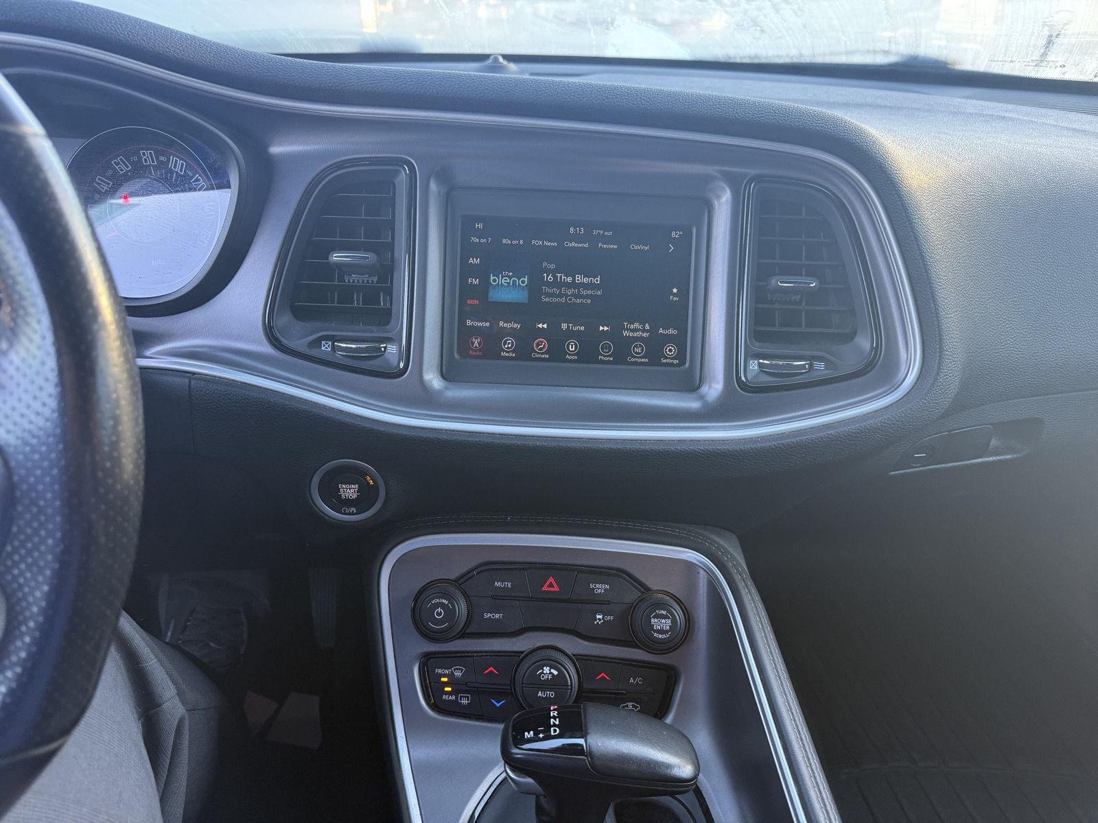 Used 2020 Octane Red Pearlcoat Dodge SXT image 12