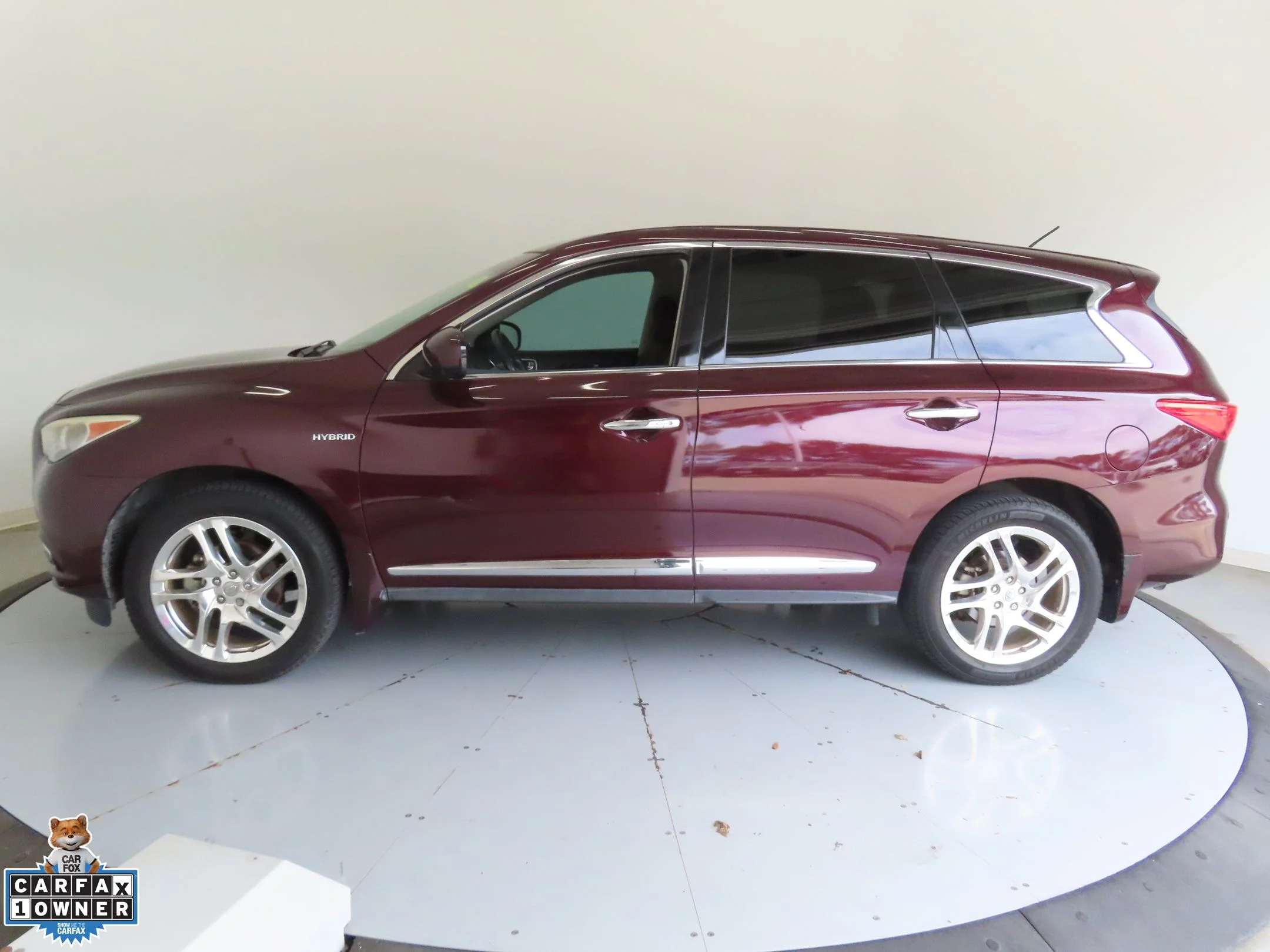 Used 2014 Black INFINITI Base image 7