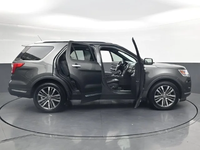 Used 2018 Gray Ford Platinum image 37