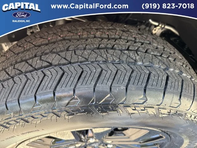 Used 2024 Silver Ford XLT image 14