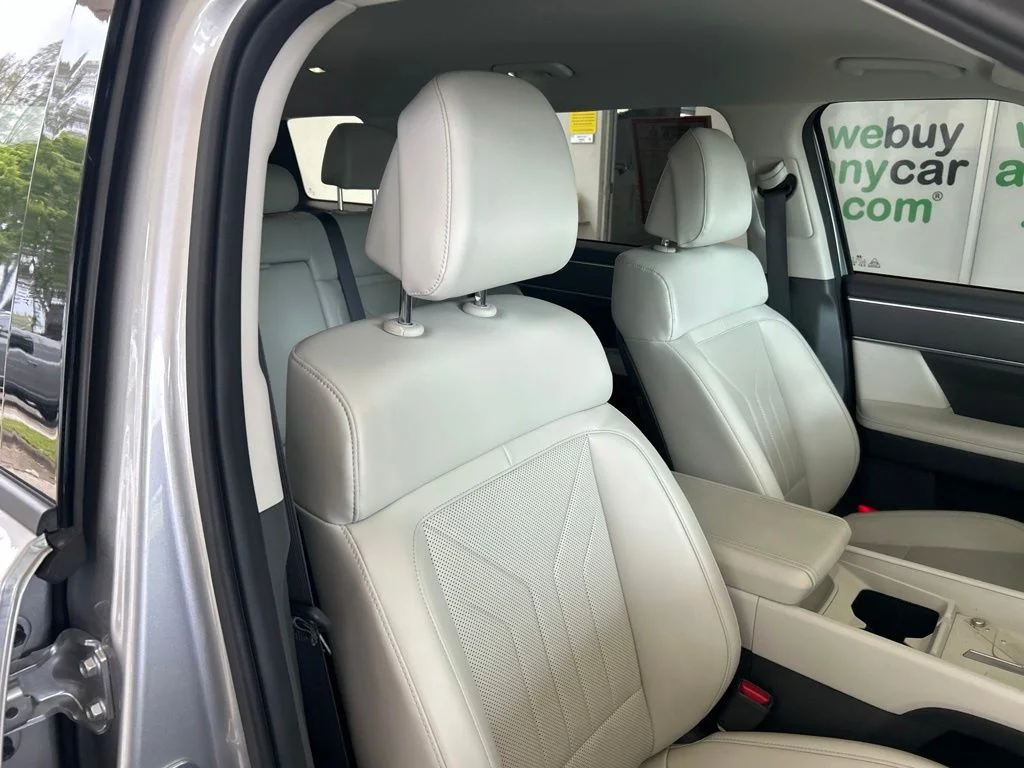 Used 2026 Silver Hyundai SEL image 23