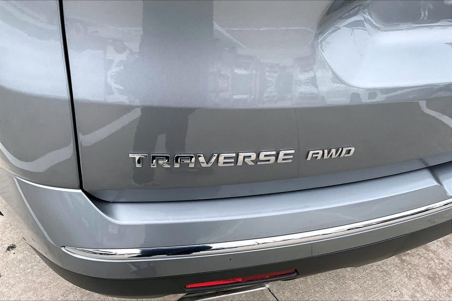 Used 2023 Sterling Gray Metallic Chevrolet Premier image 31