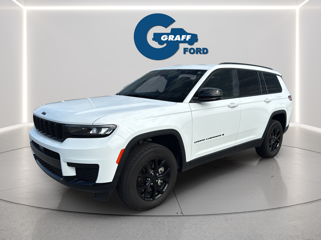 Used 2025 White Jeep Altitude X image 11