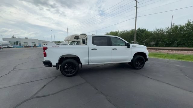 Used 2025 Summit White Chevrolet Custom Trail Boss image 9