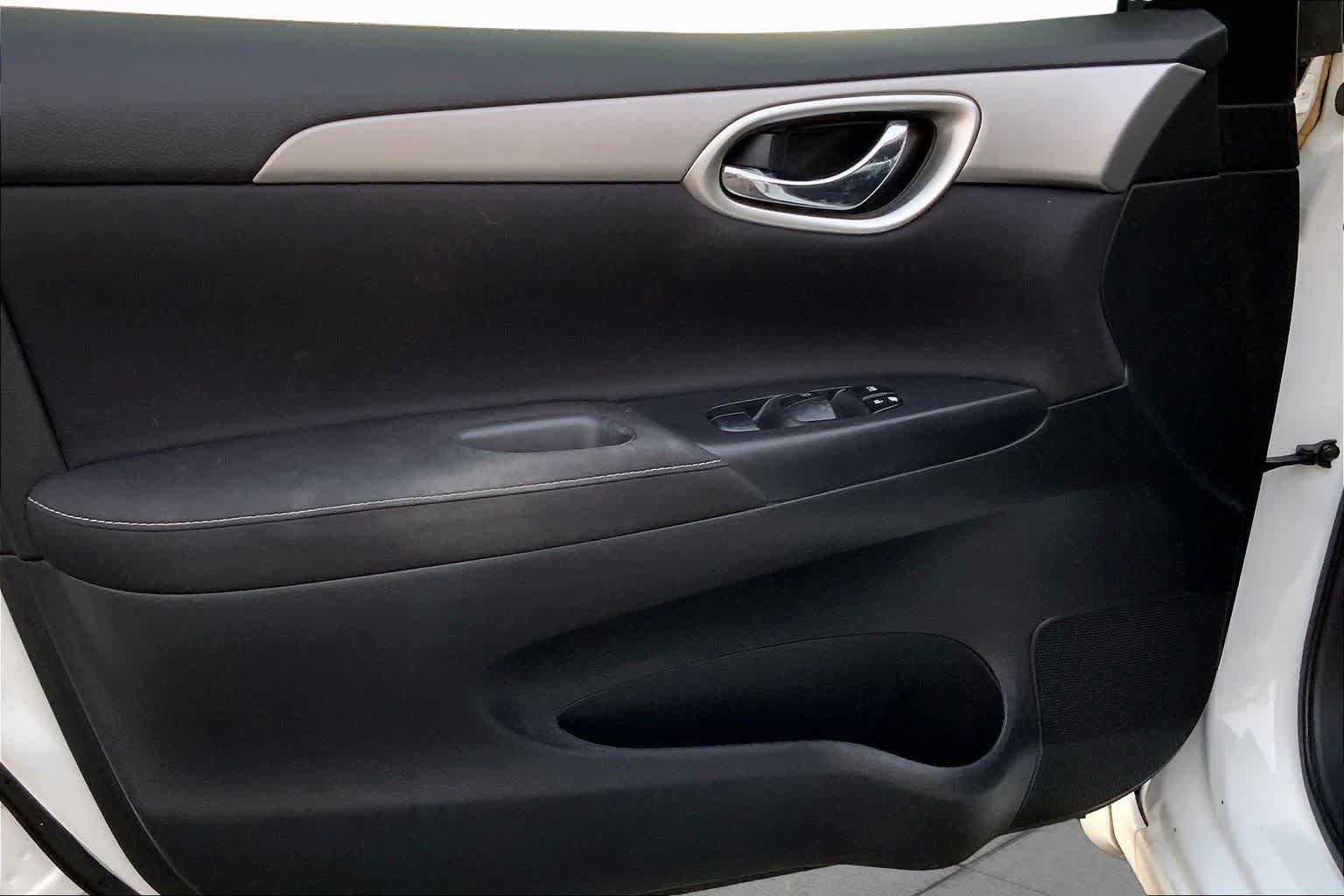 Used 2015 Fresh Powder Nissan S image 21