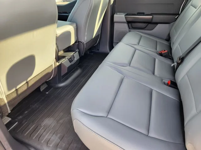 New 2026 Oxford White Ford XL image 30