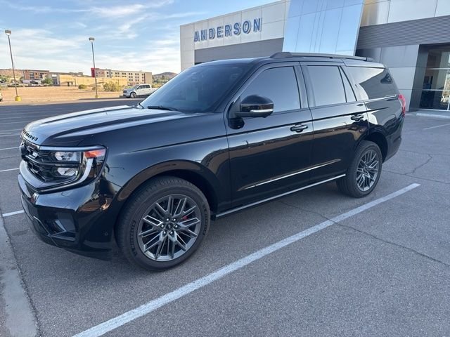 2025 Ford Expedition Platinum 4x4's photo
