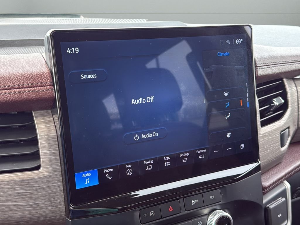 Used 2024 White Ford Limited image 24