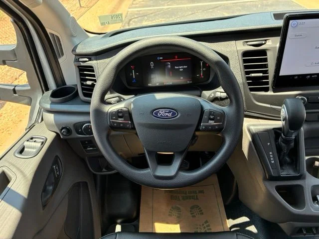 New 2026 Oxford White Ford Base image 13