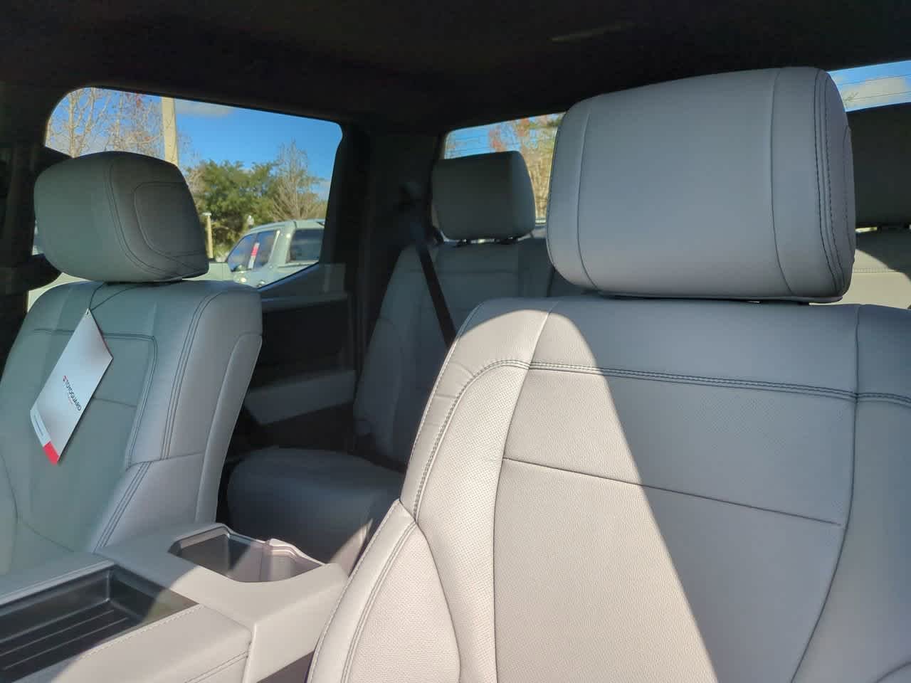 2026 Toyota Tundra Limited - Photo 8