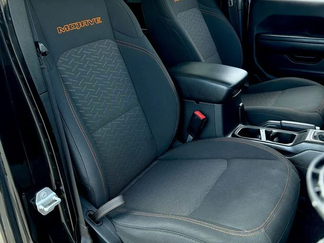 Used 2020 Black Jeep Mojave image 36