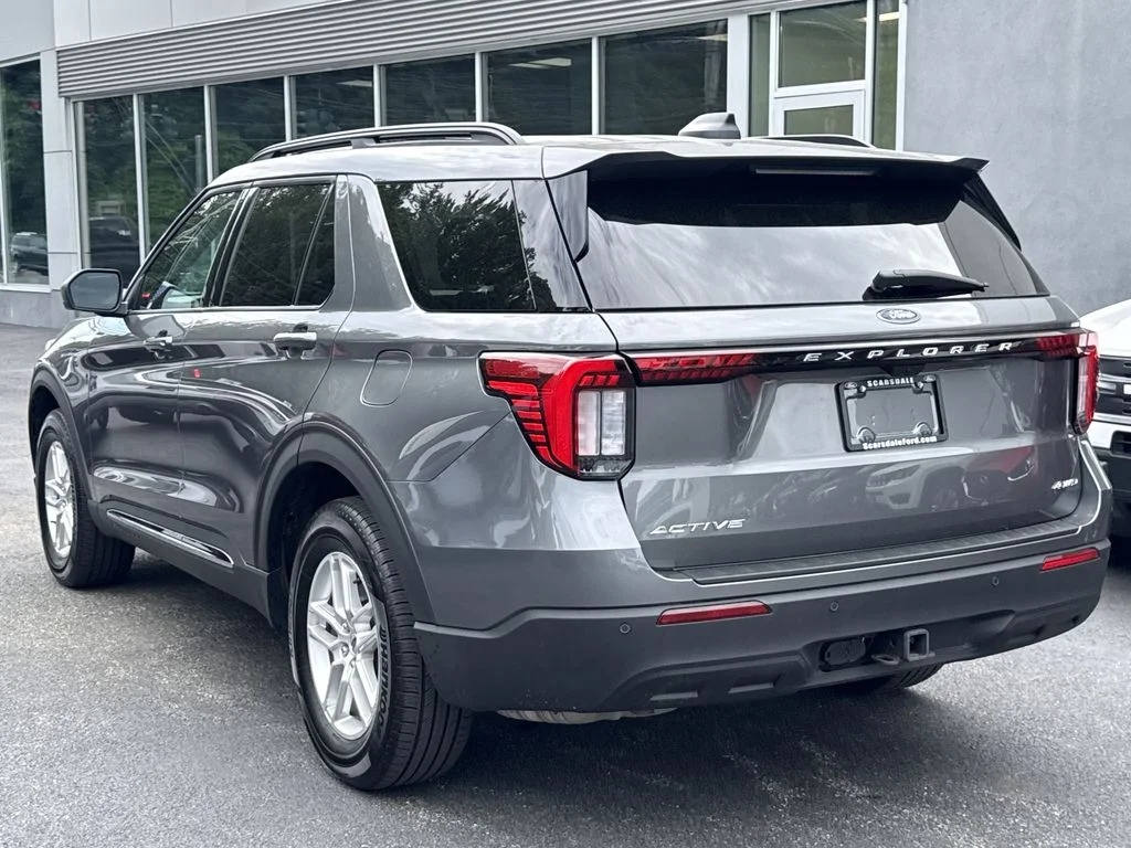 Used 2025 Carbonized Gray Metallic Ford Active image 5