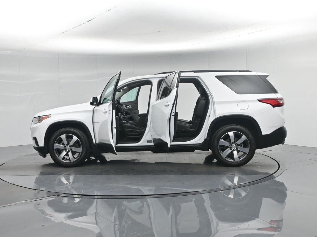 Certified Used 2020 White Chevrolet 3LT image 39
