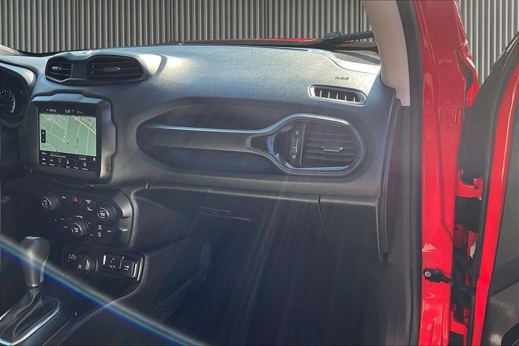 Used 2023 Red Jeep Altitude image 19