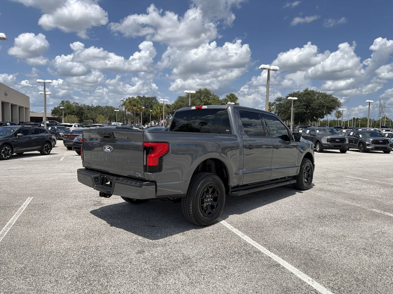 Used 2025 Gray Metallic Ford XLT image 3