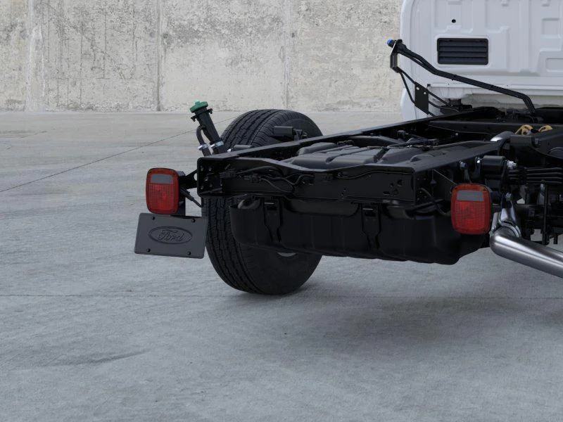 New 2026 Oxford White Ford F-350® XLT image 21