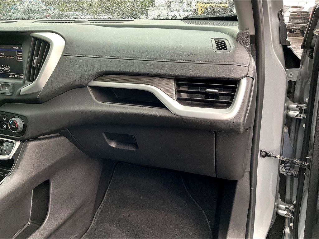 Used 2024 Silver GMC SLE image 13