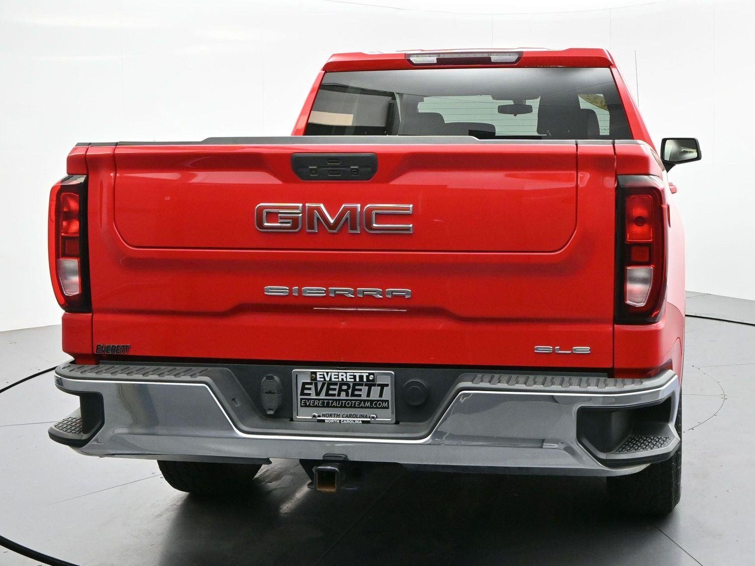 Used 2022 Cardinal Red GMC SLE image 6