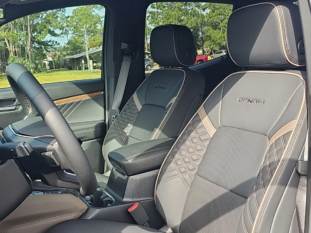Used 2026 Black GMC Denali image 13