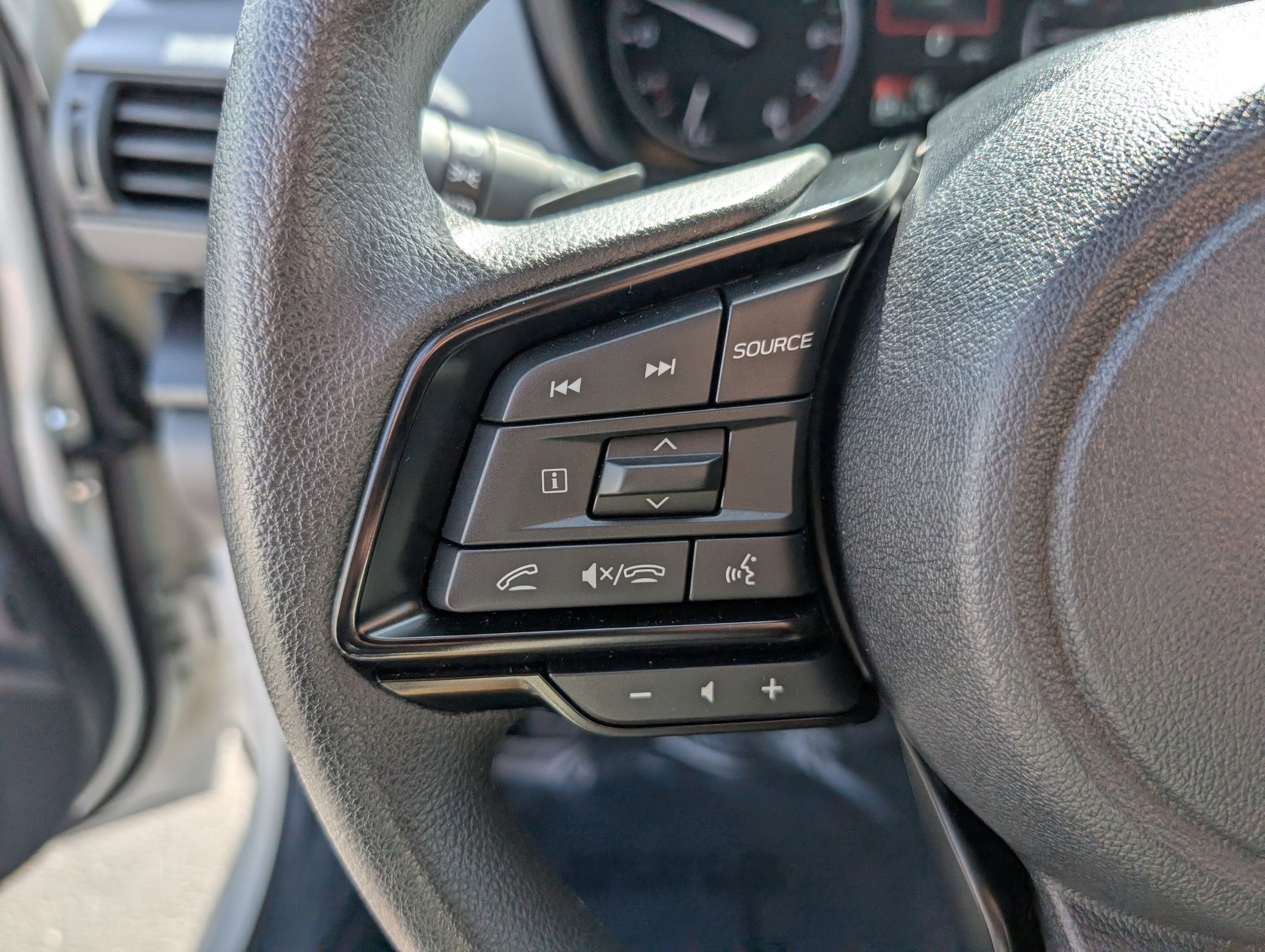 2025 Subaru Crosstrek Premium - Photo 18